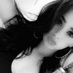 Meet your Posher, Paola